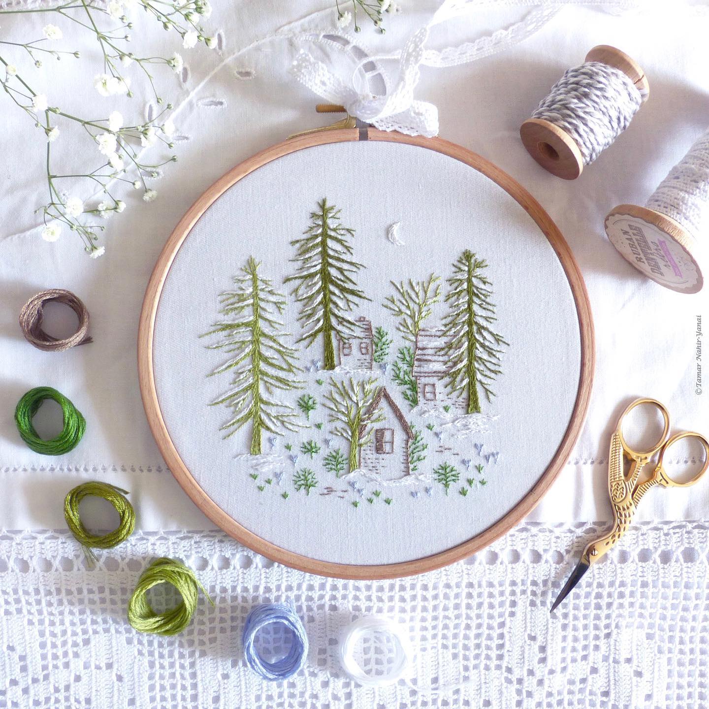 TAMAR NY™ - Snowy night Embroidery kit